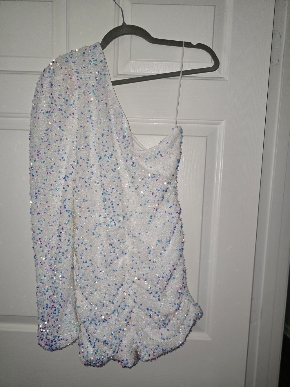 NWT Fashion Nova White Iridescent Sequin One-Shoulder Romper Sz L